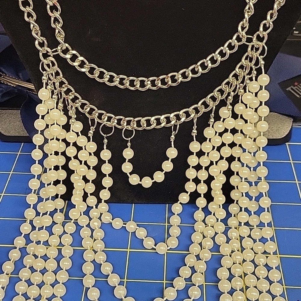 Silver White Beaded 15 Strand Layered Necklace - Picture 2 of 6